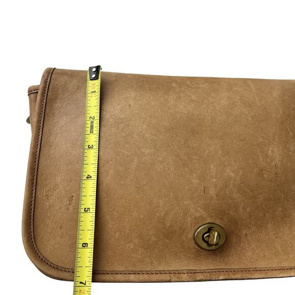 VTG Coach Bonnie Cashin Tan Cowhide Leather Crossbody Bag Turn-Lock Made in USA - Picture 14 of 16